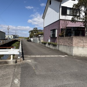 西側前面道路 西側前面道路
