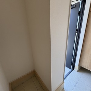 玄関　収納スペース